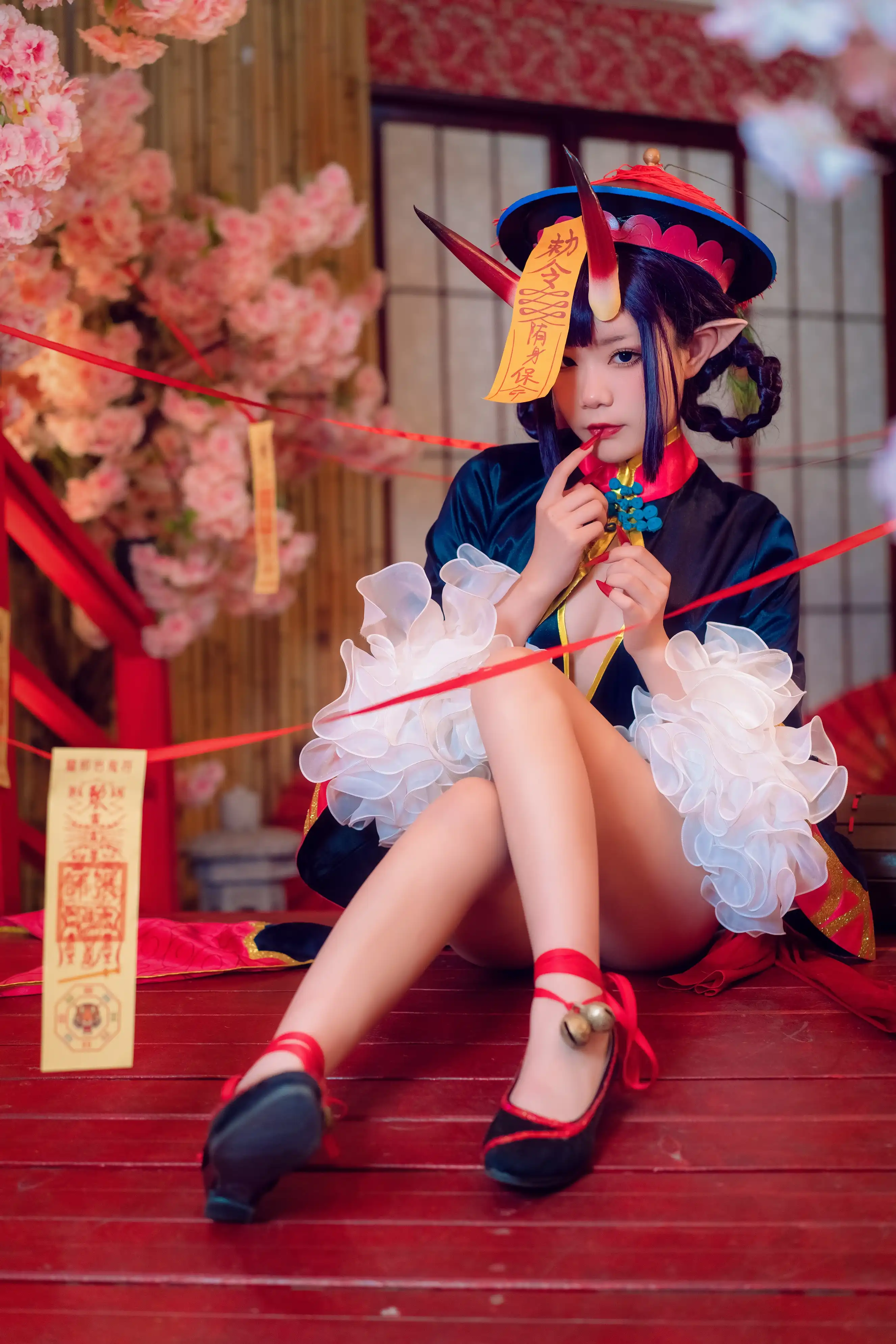 【cosplay】王胖胖u -  fate酒吞僵尸童子 [15P-443MB]