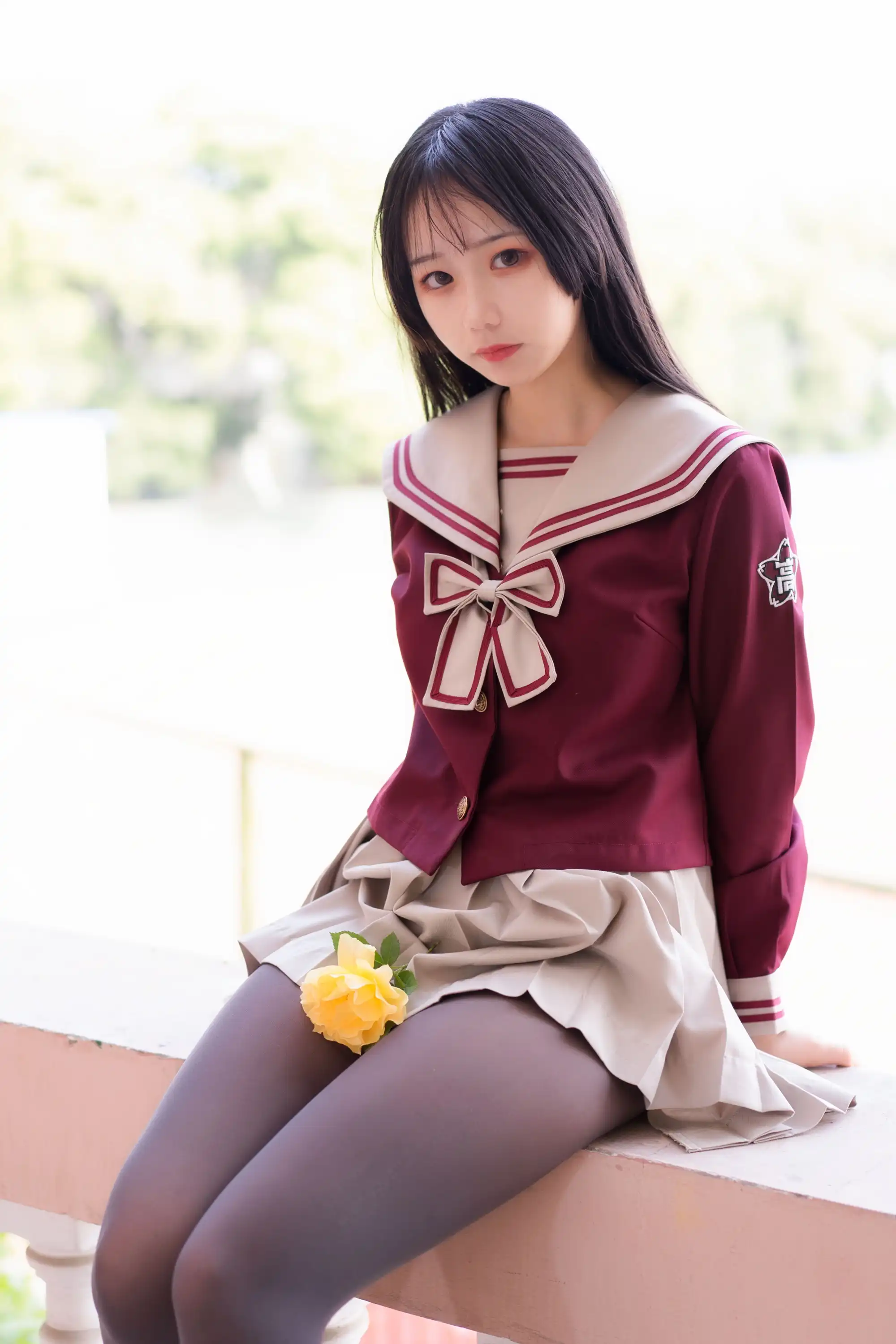 【美女写真】七奈写真馆 - 室外JK红色上衣黑丝[92P-260MB]