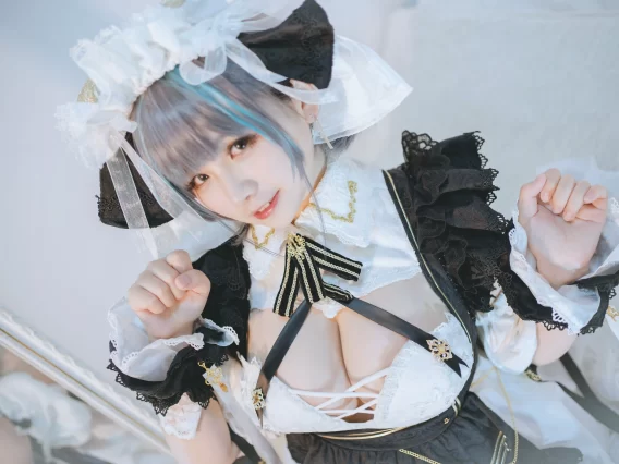 【写真合集】阿半今天很开心 – 17套合集[17T/2GB]