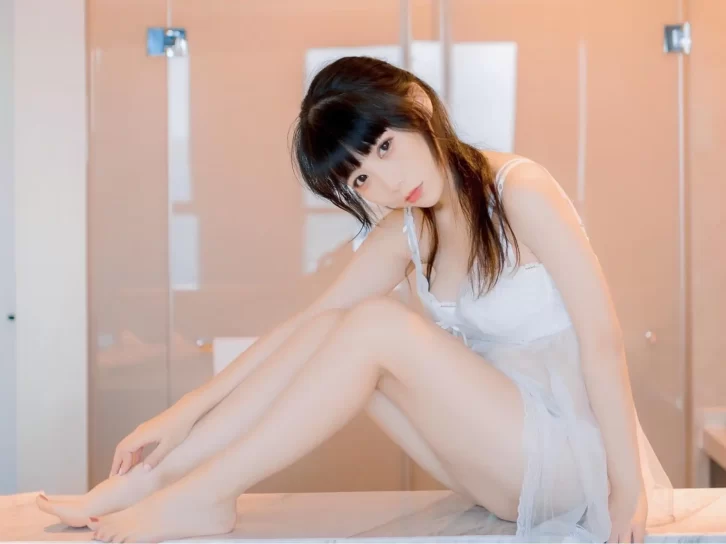 【美女写真】usejan蓝蓝 – 薄纱睡衣[42P-75MB]