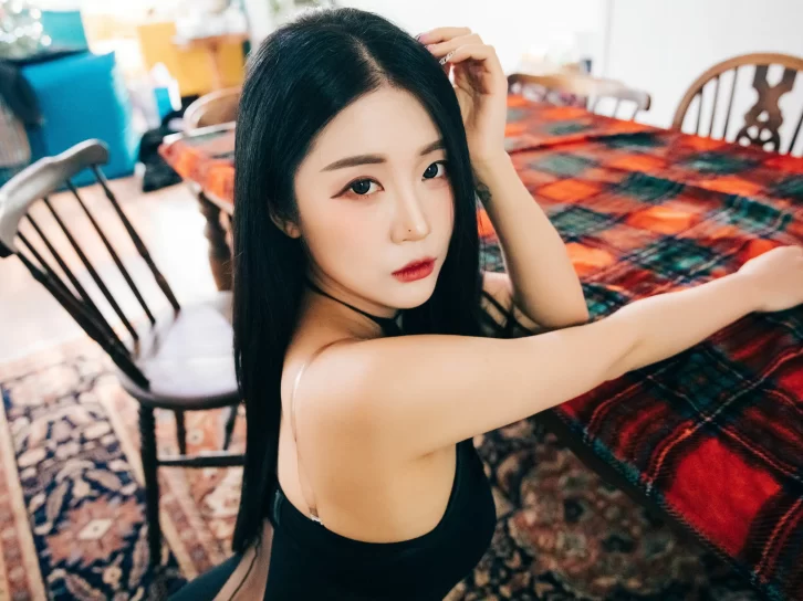 【美女写真】Bomi (보미) – NO.01 [LOOZY] “Your own fantasy” [123P-1.73GB]