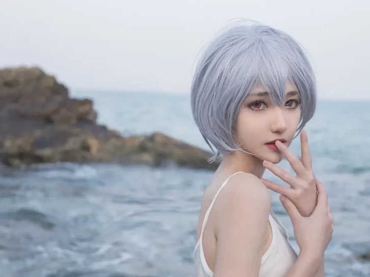 【cosplay】南桃Momoko – 绫波丽白裙 [25P-155MB]