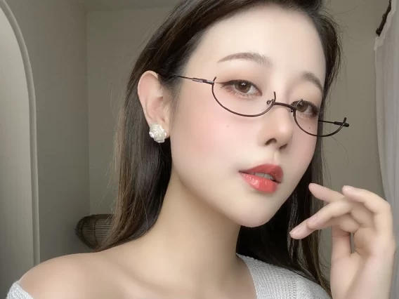 【美女写真】奈汐酱nice –  24号自拍【姐姐】[75P7V-652MB]