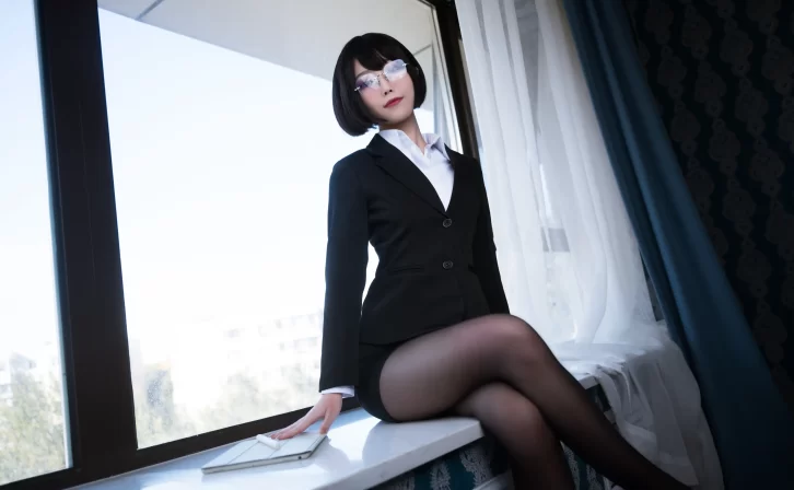 【美女写真】汪知子 –  OL [16P-139MB]