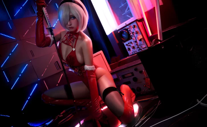【美女写真/cosplay】念念_D – 2b红色同人[20P-190MB]
