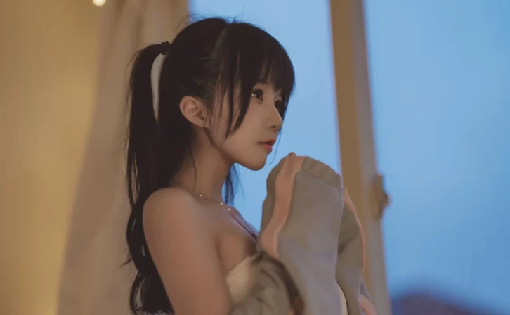 【美女写真】桜桃喵 –  碎星 [19P-324MB]