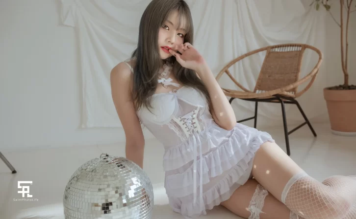 【美女写真】Yuna (윤아) –  [SAINT Photolife] Growing Up Vol.1 [39P-201MB]