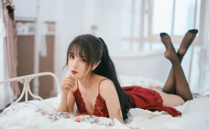 【美女写真】轩萧学姐 –  Claret[28P-317MB]