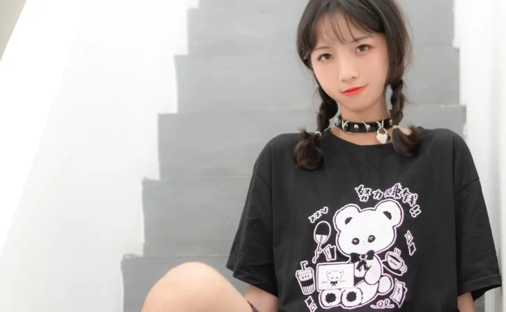 【美女写真】西呱呀呀呀 – JK双拼袜 [36P-231MB]