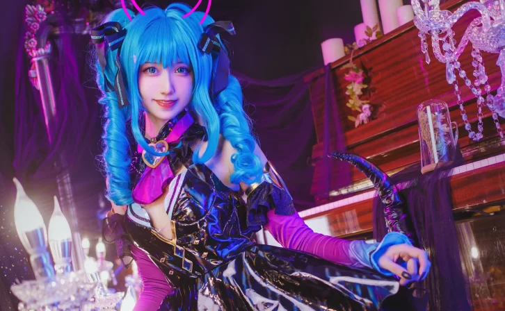 【cosplay】木绵绵OwO –  miku小恶魔 [19P-221MB]