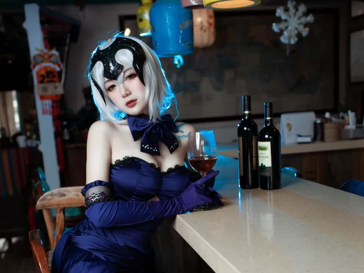 【cosplay】一米八的大梨子 – 黑贞·晚餐[9P-112MB]