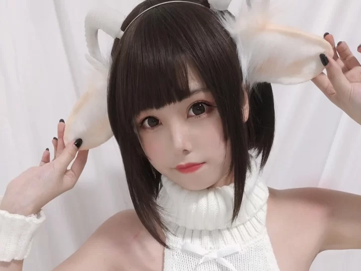 【美女写真】蜜汁猫裘 – 白丝毛衣[40P3V-153MB]