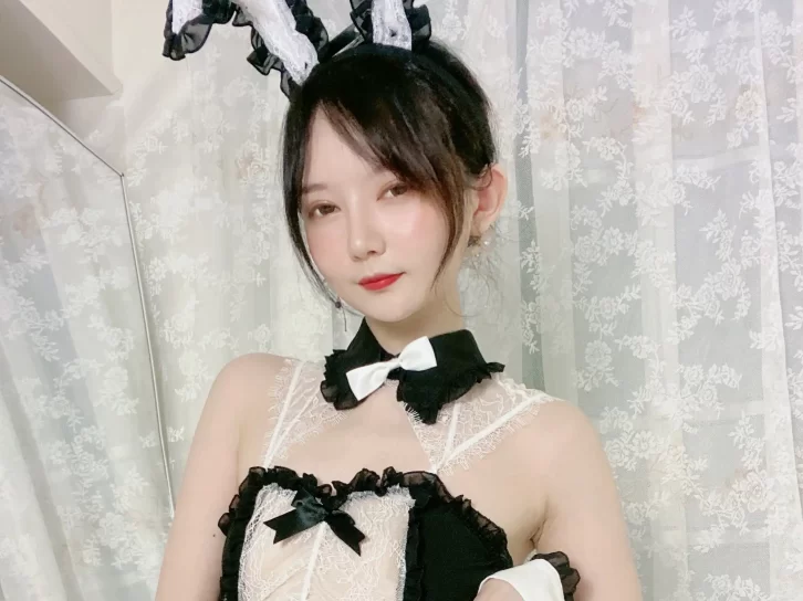 【美女写真】51酱 –  油光袜 [59P4V-284MB]