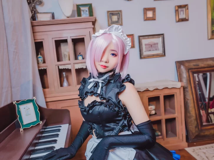 【cosplay】墨玉-M – 玛修女仆 [40P-437MB]