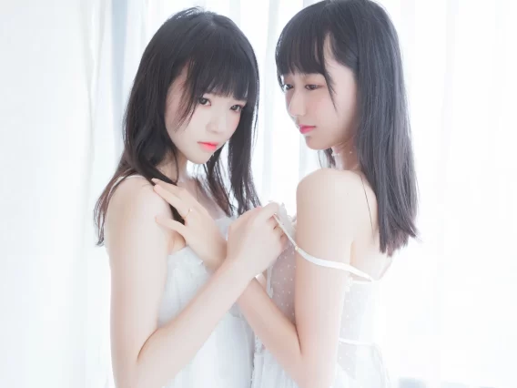 【美女写真】木绵绵OwO&桜桃喵 – 朝(白裙×白裙) [58P-724MB]