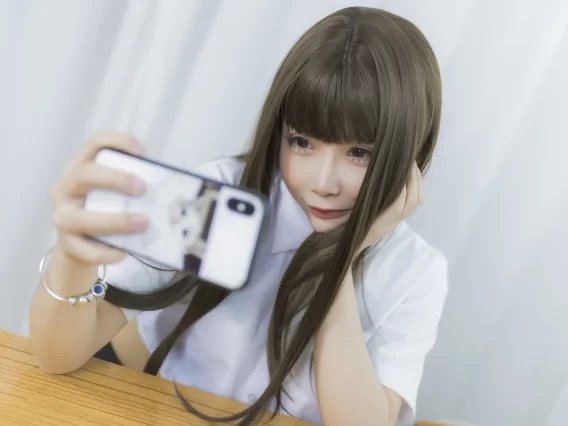 【美女写真】抱走莫子a – 等你下课[42P-435MB]