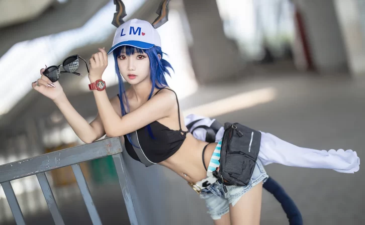 【cosplay】鬼畜瑶在不在w – 女游客 陈 [13P 57M]