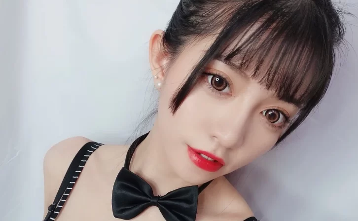 【美女写真】Kettoe – ol秘书 [40P-44MB]