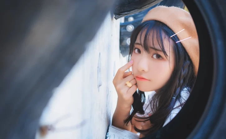 【美女写真】西呱呀呀呀 – 白云森林短袖无外套 [39P-408MB]