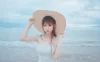 【美女写真】爱老师_PhD – 海岸白裙[9P-51MB]