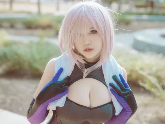 【cosplay】阿半今天很开心 – 玛修[20P-93MB]