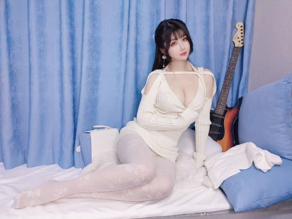 【美女写真】rioko凉凉子 –  元宵节特辑 [25P3V-169MB]