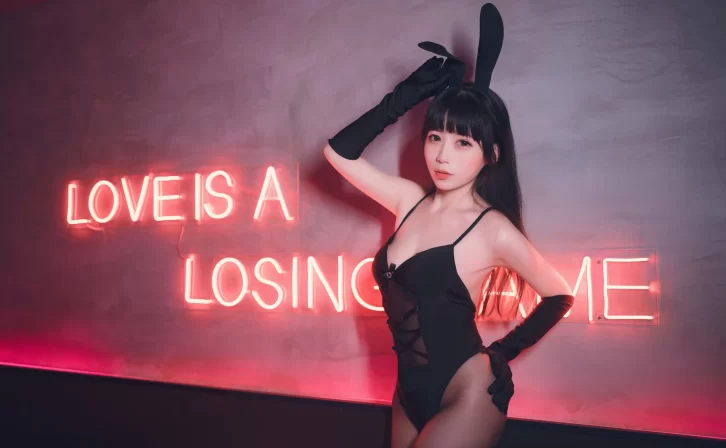 【cosplay】usejan蓝蓝 – 黑兔[33P-89MB]