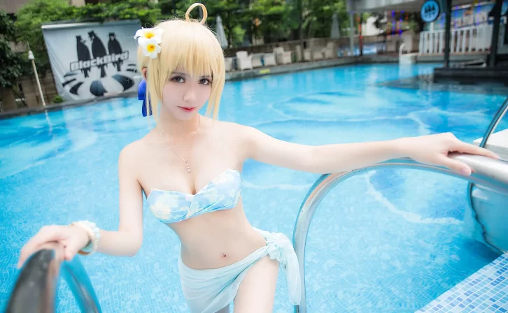 【cosplay】鳗鱼菲儿 – King of Knight 泳池 [5P-76MB]