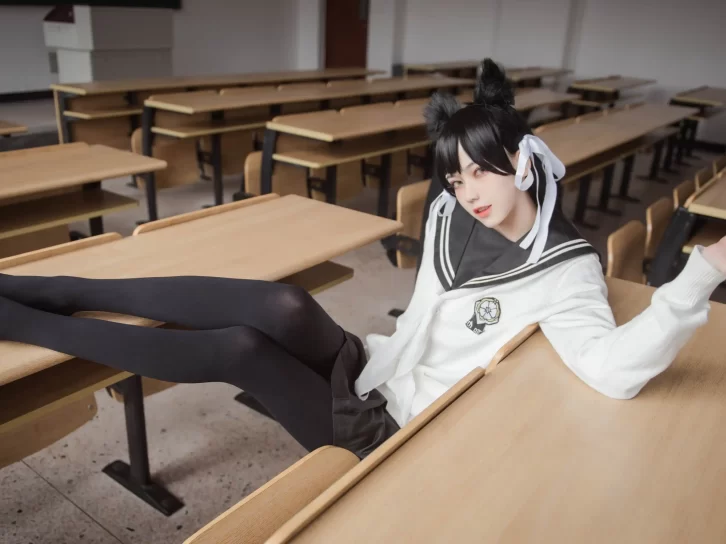 【cosplay】你的负卿 –  爱宕制服[11P-94MB]