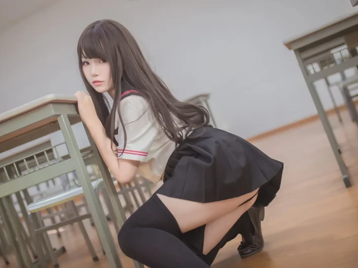 【美女写真/cosplay】Yoko宅夏 – 黑丝JK [39P-220MB]