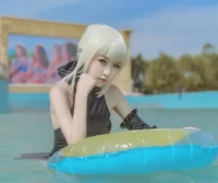 【cosplay】腐团儿 – 黑saber泳装_第二弹阿尔托莉雅alter [12P-115MB]