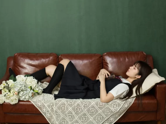 【美女写真】镜酱 – 不知梦 制服 [38P-360MB]