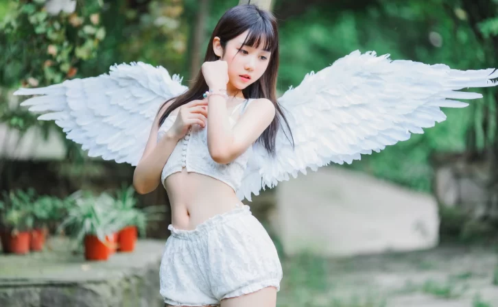 【美女写真】镜酱 – 空镜 [88P-1.5GB]