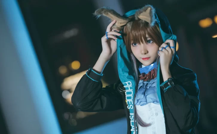 【cosplay】南桃Momoko – 阿米娅原皮肤