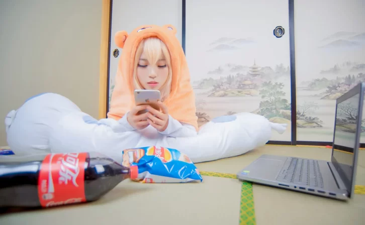 【cosplay】白易子教主 – 干物妹小埋[9P-186MB]