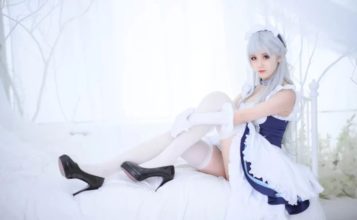 【cosplay】秋楚楚 – 贝尔法斯特女仆[9P 32.5MB]