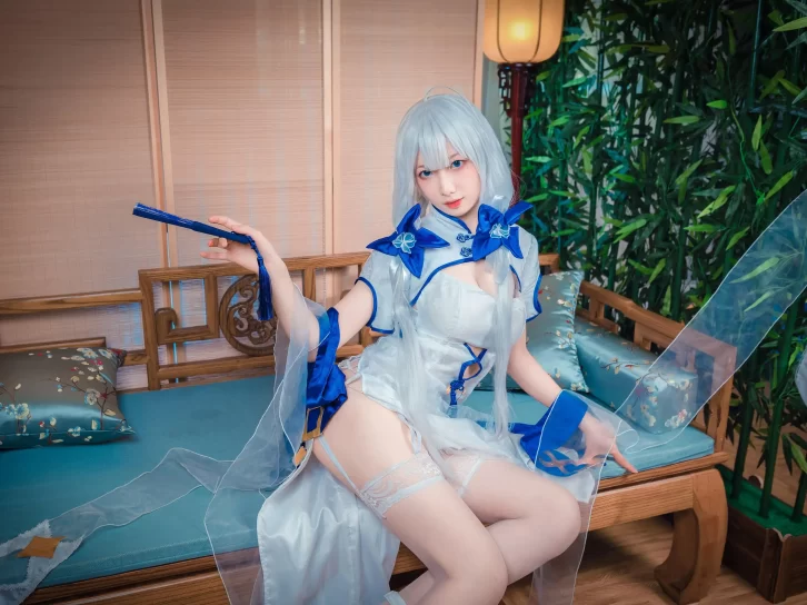 【cosplay】封疆疆v – 碧蓝航线 光辉cos [15P-43MB]