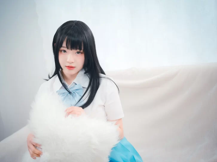 【美女写真】七奈写真馆 – JK蓝裙黑丝 [65P2V-356MB]