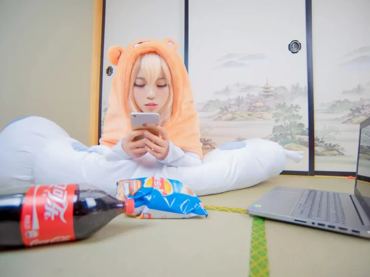 【cosplay】白易子教主 – 干物妹小埋[9P-186MB]