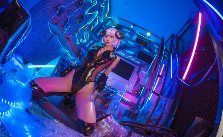 【cosplay】妹抖青 – 恶魔胶衣 正片 [30P-374MB]