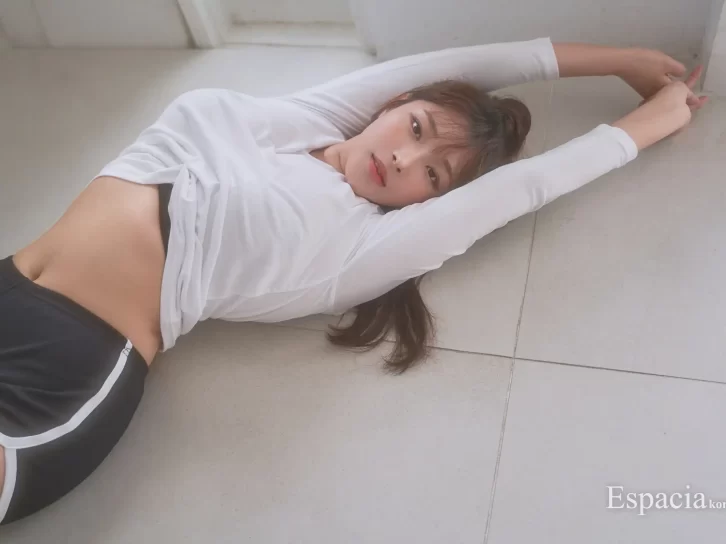 【美女写真】Kim Gap-ju (김갑주) – [Espasia Korea] [44P-111MB]