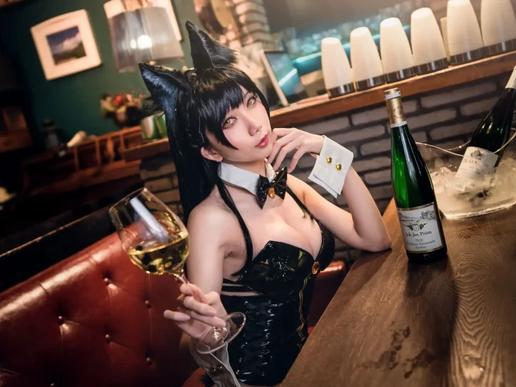 【cosplay】迷失人形 – 陪酒女郎 [15P-31MB]