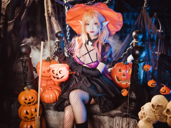 【cosplay】狐玖玖 – 喜多川万圣节 [14P-284MB]