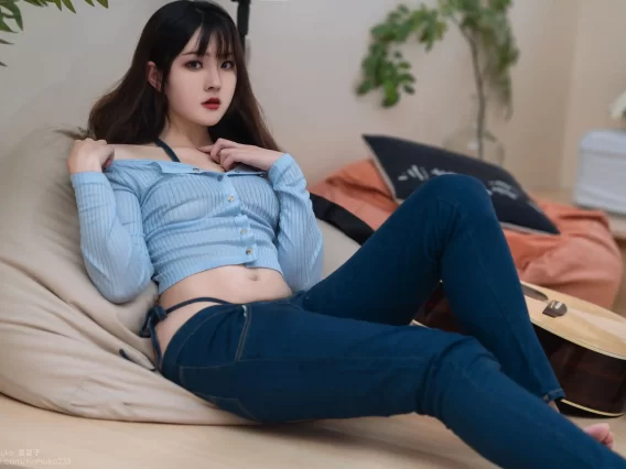 【美女写真】Natsuko夏夏子 – 吉他妹妹2.0[48P-371MB]