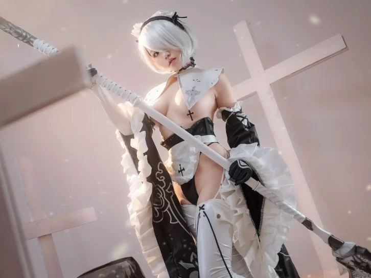 【cosplay】七七娜娜子 – 2B女仆 [12P-97MB]