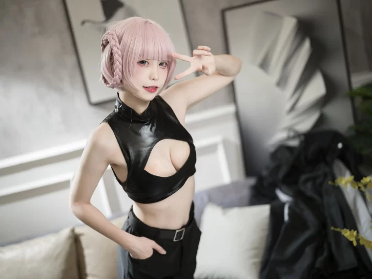 【cosplay】樱岛嗷 – ANIME002 七草荠原皮+女仆 [37P-643MB]