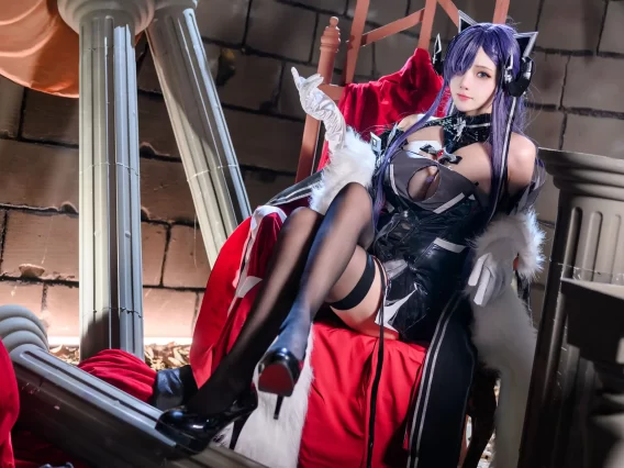 【cosplay】凛子酱 – 奥古斯特·冯·帕塞瓦尔 [24P-119MB]