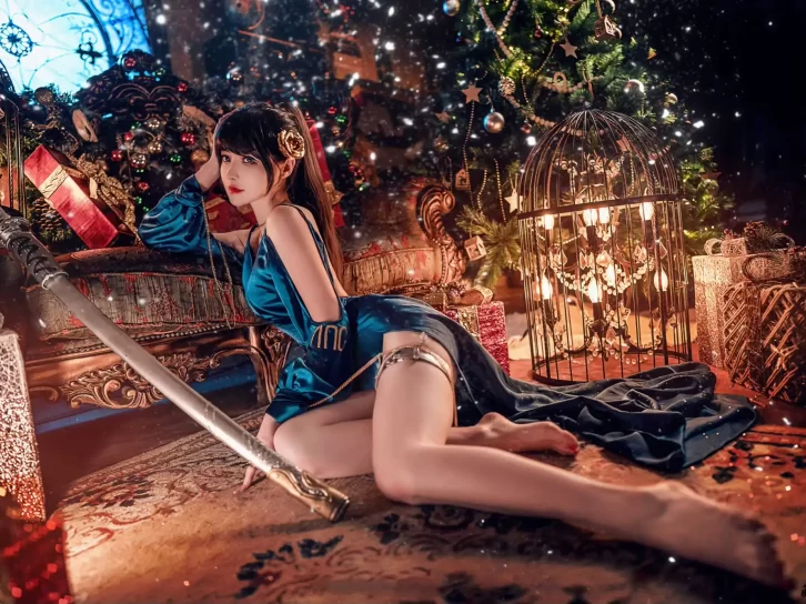 【cosplay】露兒大魔王 – 礼服 [11P-92MB]