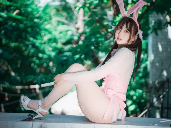 【美女写真】Newbom – [DJAWA] The Year of the Pink Bunny (+S.Ver) [72P-1.43GB]