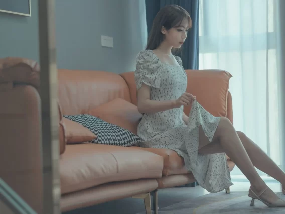 【美女写真】杏仁曲奇 – 反差表姐 [102P-1.64GB]